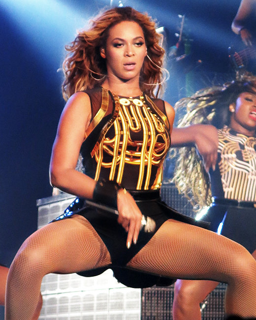 Beyonce Knowles performing at Staples Center