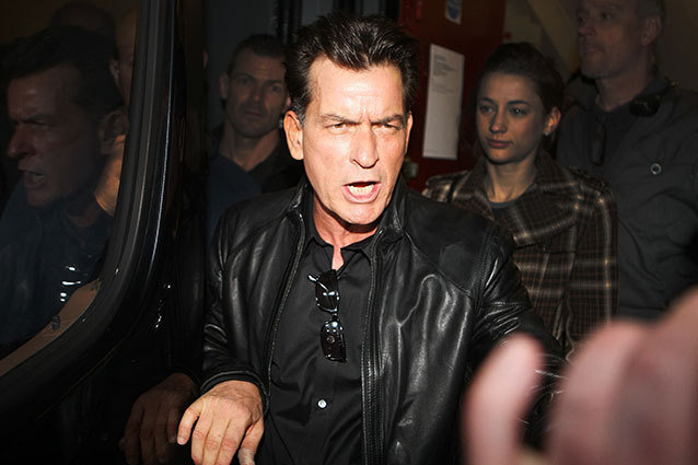 Charlie Sheen Asks Fans to Vandalize Daughters School Charlie Sheen Asks Fans to Vandalize Daughters School