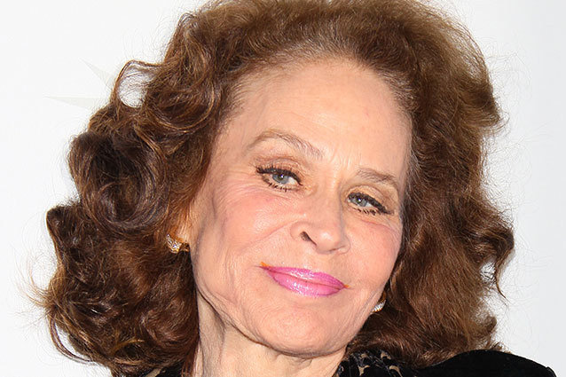 Karen Black Karen Black Is Crowdfunding her Cancer Treatment