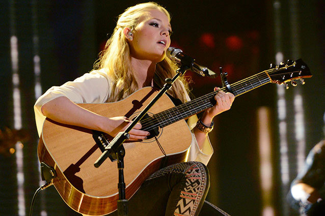 American Idol Top 8 Motown Week Janelle Arthur