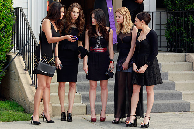 Pretty Little Liars, A is for A-L-I-V-E