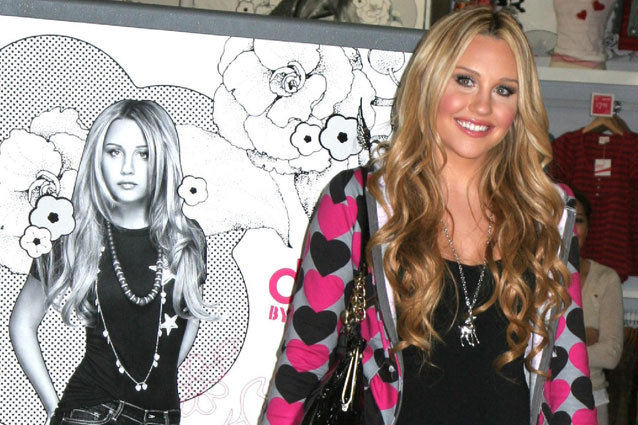 Amanda Bynes Amanda Bynes unveils her new clothing line 'Dear' with Steve & Barry's at the Manhattan Mall Featuring: Amanda Bynes Where: New York City, United States When: 16 Aug 2007 Credit: A. Miller/WENN Amanda Bynes Amanda Bynes unveils her new clothing line 'Dear' with Steve & Barry's at the Manhattan Mall Featuring: Amanda Bynes Where: New York City, United States When: 16 Aug 2007 Credit: A. Miller/WENN