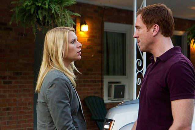 Claire Danes as Carrie Mathison and Damian Lewis as Nicholas "Nick" Brody in Homeland (Season 2, Episode 8). - Photo:  Kent Smith/SHOWTIME - Photo ID:  Homeland_208_0830