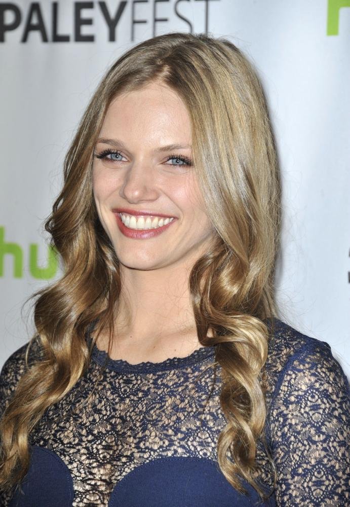 Tracy Spiridakos Celebrities