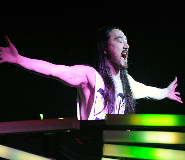 Steve_Aoki