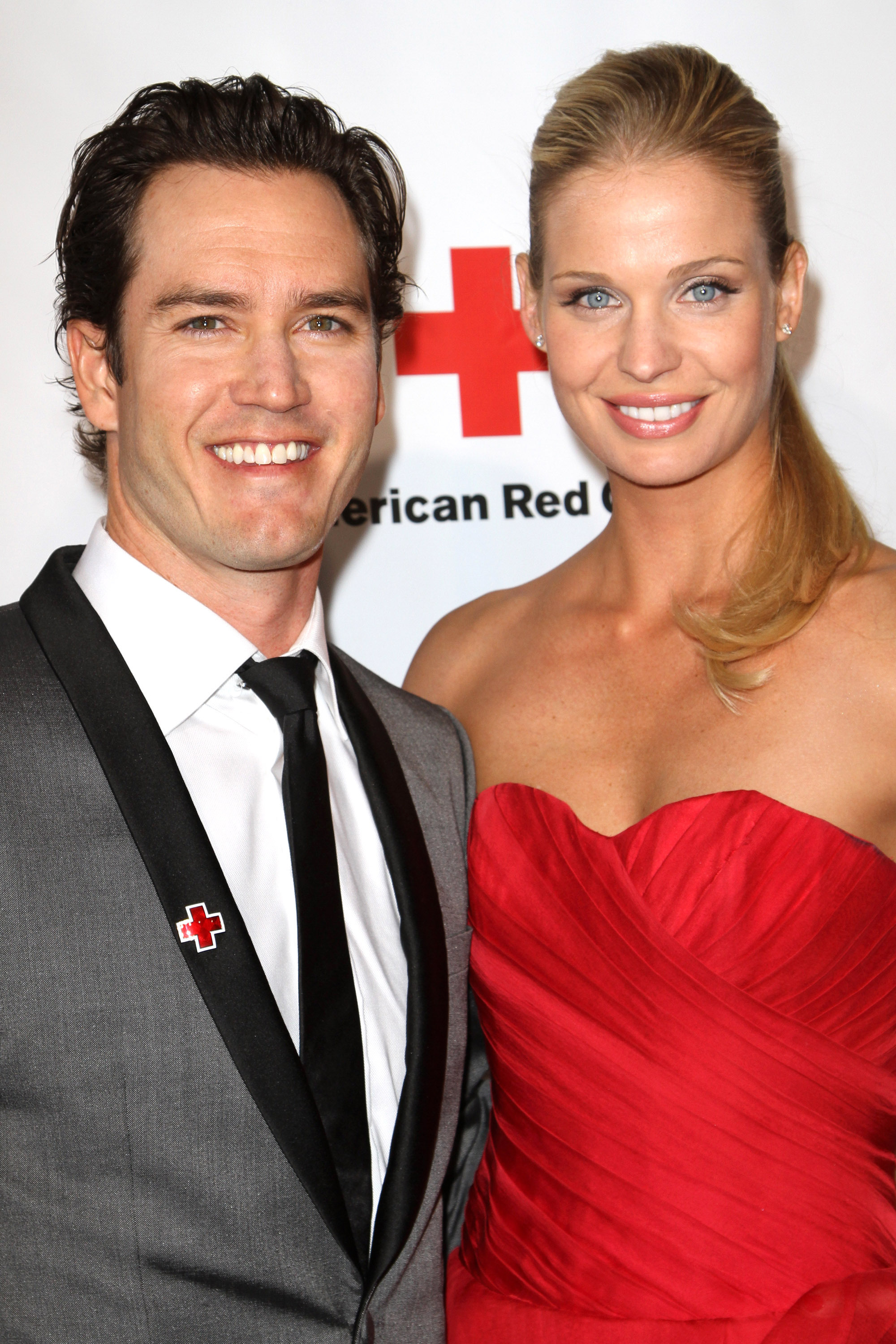 Mark-Paul Gosselaar and Catriona McGinn, WENN.com/FayesVision