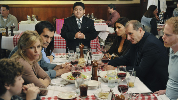 modernfamily.jpg