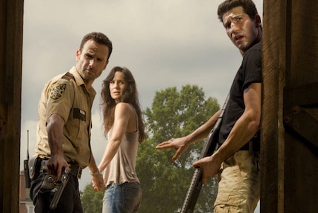 walkingdeadseason2ricklorishanebarn.jpg